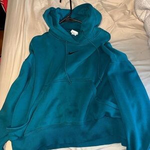 Nike hoodie size M